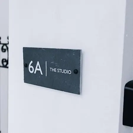 'The Studio' Designer, Seaside Cottage Crawfordsburn Exterior photo
